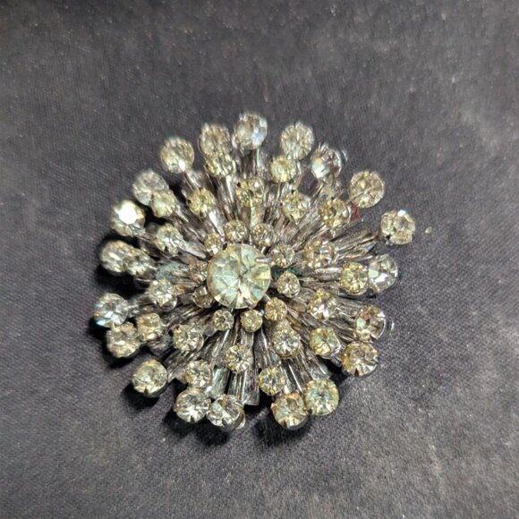 Crystal Rhinestone Starburst Brooch Pin Vintage Costume Jewelry Estate - Picture 3 of 6